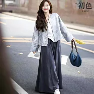 【初色】新中式短款拼接圓領單排盤扣長袖改良漢服女外套+休閒褲長褲套裝-花衣藍灰褲-16645(M/L可選) L 花衣藍灰褲