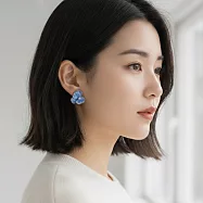 【HandStyle】夾式耳環 簡約優雅藍染花瓣水鑽蚊香盤耳夾(61030) _藍色
