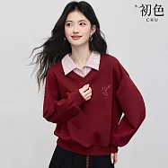 【初色】休閒風撞色拼接假兩件襯衫翻領刺繡長袖大學T上衣女上衣-紅色-19742(M-2XL可選) M 紅色