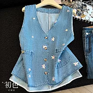 【初色】復古重工花朵刺繡牛仔馬甲V領無袖外套寬鬆背心女背心-淺藍色-50193(M-XL可選) M 淺藍色