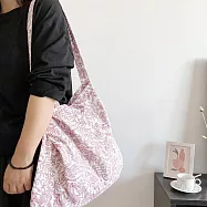 【素包包】側背包 英式鄉村風蕨類碎花側背斜跨單肩柔軟棉布袋(61073) _淡紅