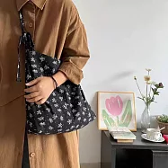 【素包包】側背包 英式鄉村風黑色枝蔓側背斜跨單肩柔軟棉布袋(07073) _黑色枝蔓