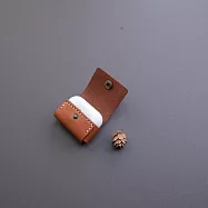 Be Two 手工皮件 ∣ airpods pro 耳機收納包 真皮皮革皮套 【棕色牛皮+站立貓頭鷹】