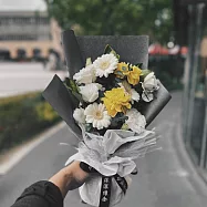 【Flower Plus】 慎遠追終 | 清明節花束