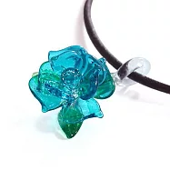 【伊飾童話】凡爾賽*光透玫瑰皮繩項鍊 真情藍