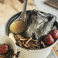 【芍品軒】油切輕盈.疏影|茶樹菇玉米鬚黑豆燉煮藥膳包 (約3-4人份/包)