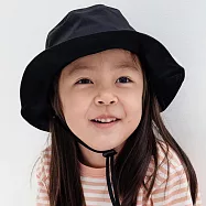 日本KiU 432-900 黑色 兒童透氣防水遮陽帽, 可放冰袋, 可調式帽緣帽帶