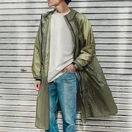 日本KiU 406-906 軍綠色 史上最輕盈空氣雨衣(男女適用)