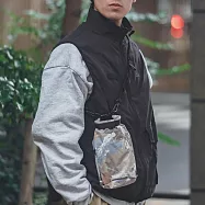 日本KiU 363-508 螺旋拚織 小水桶防水斜背包, 側邊有登山扣和菊花繩