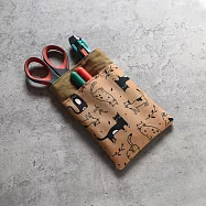 《梵緹希》防水布 雙層口袋型 醫師袍筆袋《插畫黑貓》咖啡