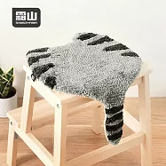 【日本霜山】短絨毛貓尾巴造型椅墊- 銀虎斑