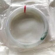 【緻麗珠寶】緻麗美鐲平易近人飄綠心怡冰糯種白翡飄綠(手圍18.5-19)【完美品】