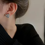 【Gulicc】耳環 滴釉格子愛心耳釘