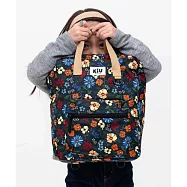 日本KiU 迷幻花園 KEC018-169 超輕量防水兒童書包/背包, 減壓背帶 迷幻花園