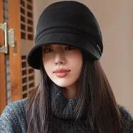 seoul show首爾秀 質感拼接金屬字母漁夫帽挺版小臉堆堆帽防寒保暖貝雷帽 黑色