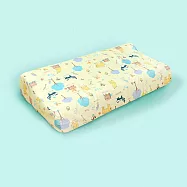 《Embrace英柏絲》純天絲x3D網布 兒童工學記憶枕 純天絲枕套 3D網布不悶熱 成長型 JIS日規大和抗菌(多色任選) 熊熊在哪裡1入