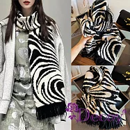 【Decoy】斑馬線條 時尚流蘇仿羊絨保暖披肩圍巾 斑馬線條