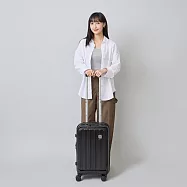 J II 20吋/前開式/PC箱體/Hinomoto靜音輪煞車功能/旅行箱/行李箱-9001-20 駿馬黑