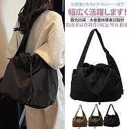 【Sayaka紗彌佳】買就送零錢包!霧光行袋|大容量休閒束口設計防潑水肩背斜背2用包 男女兼用 情侶包 -黑色