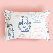 《Embrace英柏絲》 100%天絲x純棉 加大兒童水洗枕38x55cm 3D透氣枕芯 幼稚園午睡枕 告別滿頭汗 布套可拆洗 媽媽社團推薦 單入-碰碰龍冒險-大童枕