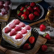 【拿破崙先生】草莓布丁寶盒4盒(300g/盒) 7個工作天內出貨