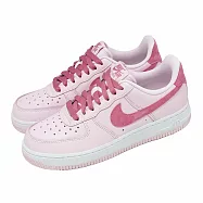 Nike 休閒鞋 Wmns Air Force 1 07 女鞋 粉紅 情人節 AF1 IO8755-600 26cm PINK