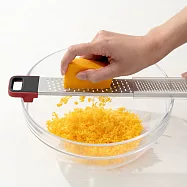 《Cuisipro》加拿大 2in1附蓋止滑刨刀(方孔37cm) | 起司檸檬刨刀 蔬果刨刀 乳酪刨刀 料理刨絲器