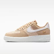 Nike 耐吉 W Air Force 1 &rsquo;07 Low SE [IQ9964-200] 女 運動休閒鞋 低筒 米 24cm 米/白