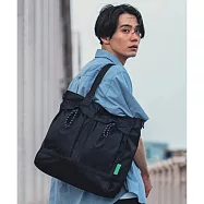 日本KiU 522 |可裝13吋筆電|防水通勤包 書包 輕巧便攜斜背包 | 內有水壺袋 | 超輕量400克 黑色