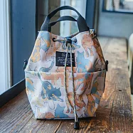 日本KiU 438-641 露米諾絲貓 四口袋小型水桶包, 防水防髒超輕量, 快速取物, 大容量, 可提可肩背, 可斜背 露米諾絲貓