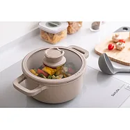 【BergHOFF貝高福】Stone+陶瓷塗層不沾鍋系列 雙耳含蓋壓鑄湯鍋20cm(BHST-W20-MK)_曠野棕