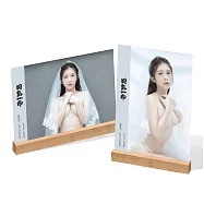 2021鄭家純寫真年曆「同島一命」 不畏風雨!直式、橫式通通給我包起來