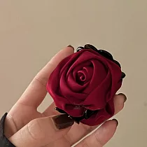 【JENG】法式高級感立體玫瑰花半盤髮抓夾 _紅色