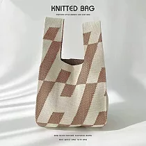 櫻花妹超夯單品【日系套結針織手挽包】─日系女孩必備單品─ 字母H系列 字母H 卡其