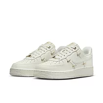 NIKE WMNS AIR FORCE 1 07 LX 女休閒鞋─白─FV3654111 US5.5 白色