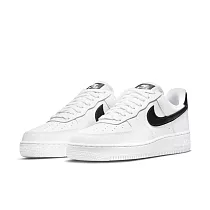 NIKE WMNS AIR FORCE 1 07 女休閒鞋─白黑─DD8959103 US7.5 白色