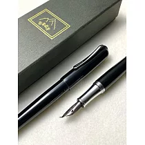 3952老山羊─BON1 曜石黑 亮面鋼琴烤漆 彈鋼書法尖鋼筆