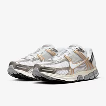 NIKE ZOOM VOMERO 5 男休閒鞋─白─HJ7247099 US6 白色