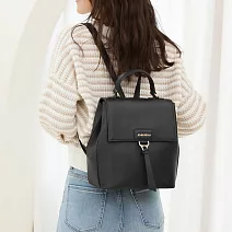 【福利品】CHENSON三主袋設計 外出最愛中型尺寸後背包 黑色 (CG84012-3)