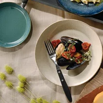 【日本Aito製作所】美濃燒｜窯燒素釉 陶瓷淺盤14.3cm ‧ 杏仁白