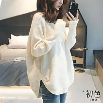 【初色】簡約素色V領長袖寬鬆中大尺碼弧形下擺開叉內搭打底針織衫毛衣上衣-共5色-31522(F可選) F 米白色