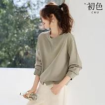 【初色】純色簡約切割設計下擺開叉T恤上衣女上衣-綠色-11047(M-2XL可選) M 綠色