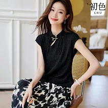 【初色】新中式復古盤扣立領鏤空開衩修身連肩袖T恤上衣女上衣-黑色-11726(M-3XL可選) 3XL 黑色
