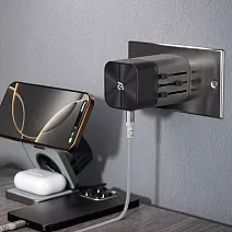 亞果元素 T45 45W 旅行電源供應器 黑