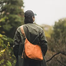 【一帆布包】帆布俐落直式側背包- 焦糖橘