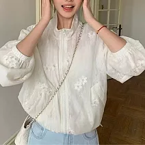 【MsMore】 花朵刺繡拉鍊薄款長袖外套透氣防曬衣# 125388 M 米杏色