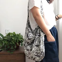 【素包包】英式鄉村風變形蟲側背斜跨單肩柔軟棉布袋(61075) _白色