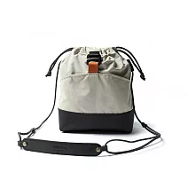 點子包【icleaxbag】山系漫遊小廢包 側背包 斜背包 防潑水束口包 都會工裝風 真皮墊肩 人氣 台灣製造 米白色