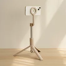 美極品【 3.0 三腳架自拍棒-磁吸版 】自拍神器 N52強力磁吸 藍牙遙控 旅行必備 贈磁吸環 一吸即拍 自拍棒 暖霧奶茶