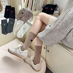 JDS.SOCKS 刺繡字母愛心AB棉襪 * (四雙組)